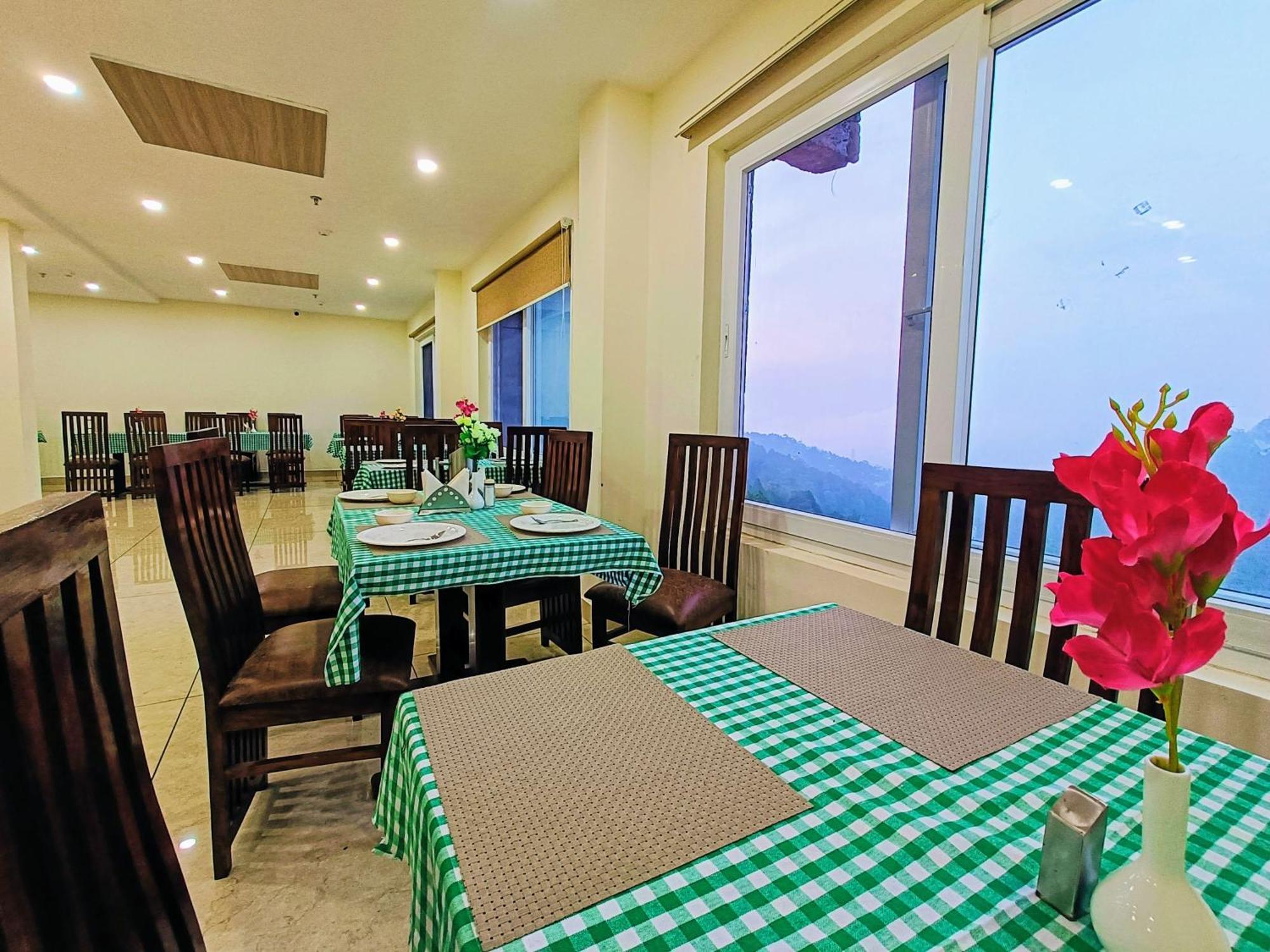 Hotel Pines And Peeks By Tws Hotels Dalhousie Exterior photo